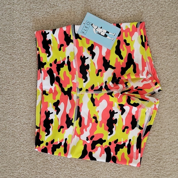 Fleo Pants - Fleo Shorts